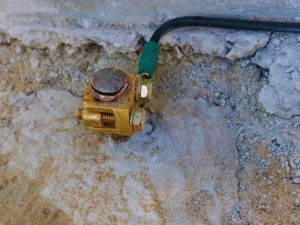 Grounding rod used to ground home without rewiring